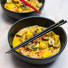 Curry Massaman Aux Crevettes La Cerise Sur Le Maillot Recette Curry Massaman Cuisine Recettes De Cuisine
