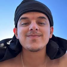 Kkkkkkkkkkkkkk os kra comenoram titulo de melhor final KKKKK MKKKKKK