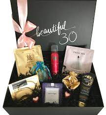 Hier findest du gutscheine für unsere beauty box. Beautybox Zum 30 Geburtstag Geburtstag Geschenkkorbe 30 Geburtstag Geschenk Geschenke