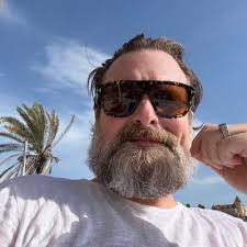 Kate Grady (@kateegrady)