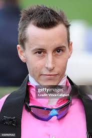 40 Photos & High Res Pictures