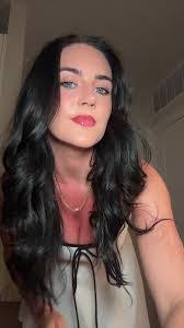 Rachel Salisbury's Instagram, Twitter & Facebook