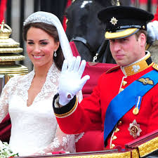 We did not find results for: Das Brautkleid Von Herzogin Kate Diese Robe Trug Sie Bei Der Royalen Hochzeit