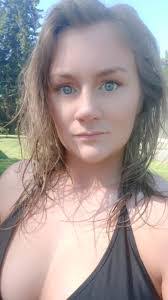 Alyssa Quintero's Instagram, Twitter & Facebook