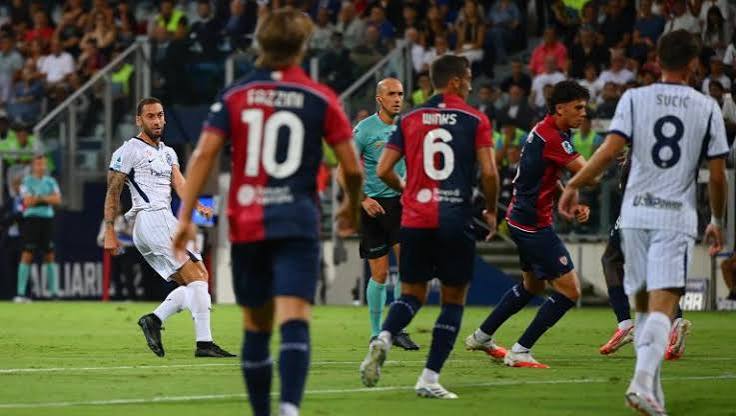 إنتر يتخطى كالياري بهدف هاكان الوحيد: 0-1