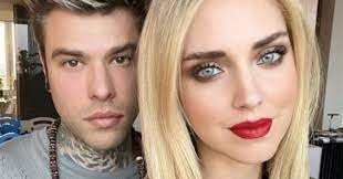 Chiara ferragni è una delle influencer di maggiore successo nel panorama internazionale e sulla sua casa si hanno numerose informazioni. Fedez Un Po Ubriaco Durante Una Diretta Parla Delle Sue Prestazioni A Letto Ma Chiara Ferragni Non E D Accordo Sono Neraaaa Il Fatto Quotidiano