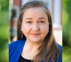 Faculty Advisor of the Year goes 'above and beyond' for students