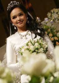 A life that feels good on the inside.not one that just looks good on the outside. Siti Nurhaliza Wedding Flower Girl Dresses Bride Siti Nurhaliza