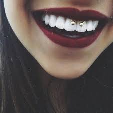 9 Beautiful Happy Smiley Piercings With Aftercare Procedure Mouth Piercings Cute Piercings Piercings