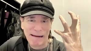 DGM Live: Vai talks Beat