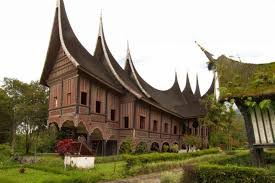 Rumah gadang atau rumah godang merupakan rumah adat suku minangkabau, sumatera barat. 26 Sketsa Rumah Gadang Yang Unik Dan Menarik Joglo Joglo