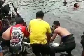 Check spelling or type a new query. Detik Detik Yamaha Nmax Baru Diceburin Ke Kolam Sayang Banget Liatnya Gridoto Com