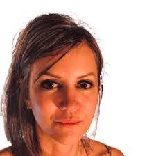 Ashley Cohen's Instagram, Twitter & Facebook