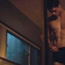 Jacob Elordi talks about getting naked on 'Euphoria' - Cocktails & Cocktalk