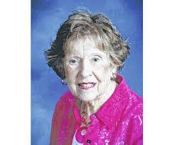 Heather Tart's Instagram, Twitter & Facebook