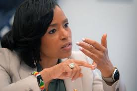 Do-it-yourself lawyers are high-stake gamblers in court