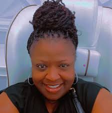 Happy Birthday Molly Lynn Big 23 💥❤️. Love you. 🎂 We love you!