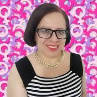 Elia Barragan's Instagram, Twitter & Facebook