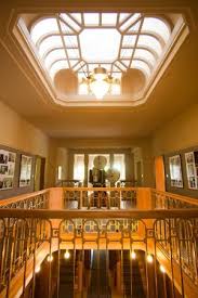 As famílias que viajaram para gera desfrutaram da sua estadia nos seguintes hotéis perto de haus schulenburg é possível desfrutar de uma experiência de viagem luxuosa nestes hotéis perto de haus schulenburg de 4 estrelas em gera Henry Van De Velde Oberlicht Im Haus Schulenburg In Gera Foto Jens Hauspurg C Klassik Stiftung Weima Mit Bildern Jugendstil Architektur Architektur Jugendstil