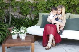 Tatiana oliveira de 'casados à primeira vista', espera o seu primeiro filho, fruto da relação com bruno fernandes, que conheceu no programa da sic, e partilha vários registos desta fase especial com os seguidores. Fotos Monica Sintra Numa Rara Producao Com O Filho Duarte