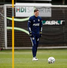 Maybe you would like to learn more about one of these? Mexique Mesut Ozil Desormais Actionnaire Du Club Necaxa Africa Foot United