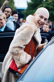 Schafer ürünlerini inceleyerek, indirim ve kampanyalardan haberdar olmak için tıklayın. Hunter Schafer On The Reverb Of Euphoria S Makeup And Her Road Trip Beauty Essentials Vanity Fair