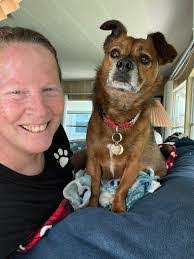 Donna Moorhead's Instagram, Twitter & Facebook