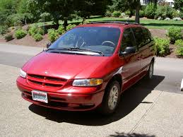 The 2018 toyota sienna is a minivan that the whole family can agree on. 2000 Dodge Grand Caravan Test Drive Review Cargurus