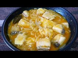 Este pescado está en su punto y a buen precio. Bonito Encebollado Youtube