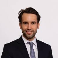 6300+ Profile mit dem Suchbegriff „Lippert“