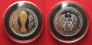The 2006 fifa world cup was the 18th fifa world cup, the quadrennial international football world championship tournament. Deutschland Medaillen Fifa Fussball Wm 2006 Silber Teilvergoldet 30mm 87207 Proof Ma Shops