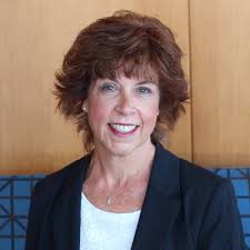 I am thrilled and honored to share that I have accepted an offer to become  a Winter/Spring Communications Apprentice at Desautel Hege. For six months,  I will be working