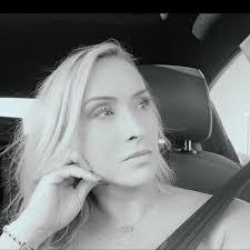 Amanda Spruell's Instagram, Twitter & Facebook