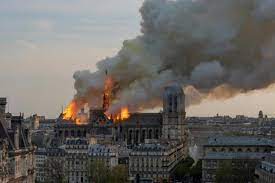 « nous sommes vraiment en limite de capacité de travail (…) je ressens une vraie fatigue. Incendie De Notre Dame Le Sauvetage S Est Joue A Un Quart D Heure Une Demi Heure Pres