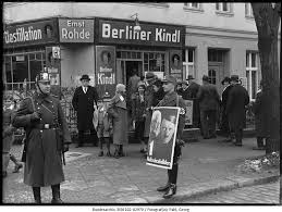 Anstatt des deutschen kaisers gab es nun einen reichspräsidenten als staatsoberhaupt. Bundesarchiv Internet Wahlen In Der Weimarer Republik Vom Aufbruch In Die Demokratie Zum Faschismus