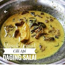 Terima kasih pada puan siti zalikha yang sudi berkongsi informasi.rupanya ramly ada keluarkan produk daging salai. Makan Jika Sedap Resepi Daging Salai Masak Lemak Cili Padi