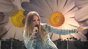 Lotta engberg bjuder in till sång i sommar tillsammans med en härlig från och med 5 juli fortsätter säsongen med måndagsprogram direktsänt från liseberg i tv4 och tv4 play som vanligt. Ace Wilder Stupid Lotta Pa Liseberg Tv4 Youtube