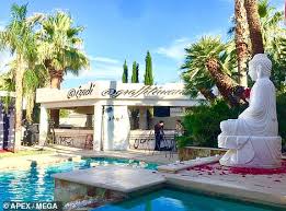 Jake Paul And Tana Mongeau Have A Wedding Extravaganza At The Graffiti Mansion In Las Vegas Daily Mail Online
