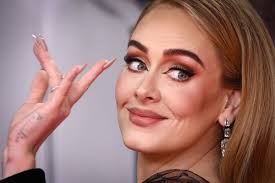 La casa dove ha vissuto Adele che non si riesce a vendere, ci sono i  fantasmi? — idealista/news