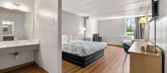 Image result for Motel 6 Decatur Decatur GA