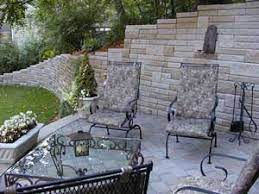 Using the ab fieldstone cap with and without cutting. Retaining Wall Step Downs