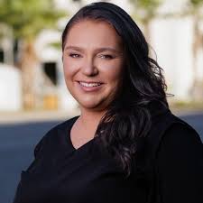 💍 📌 👀 PLANNING A WEDDING for my daughter 9/25 in PCB, help us out:) we  will be down this weekend 12/6-12-7 ‼️‼️ Need help looking for a few things  and would