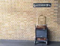 Harry Potter Platform 9 3 4 Zoom Background London Bucket List Things To Do In London Day Trips From London