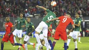 El cuadro altiplánico ganó en la paz y dejó a chile con 23 puntos y dos próximos partidos en los que podría el partido entre ambas selecciones en la paz será por la fecha 16 de las eliminatorias rusia 2018 (el penúltimo del proceso). Bolivia Recibe A Chile Juegan A Las 16 00 Horas