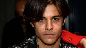 Michele merlo, ex ballerino di amici commenta le sue condizioni. Dbjp8pdr5q5shm