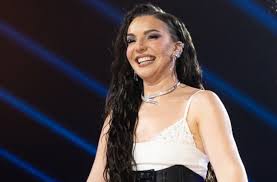 Inés Hernand planta cara a las críticas a su baile en una fiesta privada  tras el Benidorm Fest