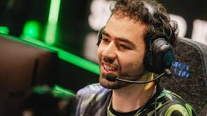 SR Fudge: "I'm gonna beat your ass, boy. Come over here, G-Snipes, you  little TikTok lookin' ass."