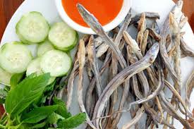 7.ăn gì ở vũng rô phú yên? 5 Ä'áº·c Sáº£n Phu Yen Lam Qua Ná»•i Tiáº¿ng Khiáº¿n Du Khach Quen Cáº£ Lá»'i V