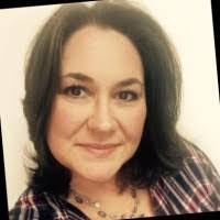 Kelly Vickers's Instagram, Twitter & Facebook