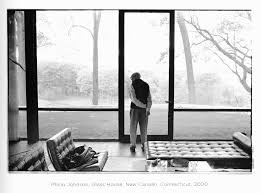 Philip Johnson The Glass House In New Canaan Connecticut 2000 Photo By Annie Leibovitz Philip Johnson Glass House Philip Johnson Glass House